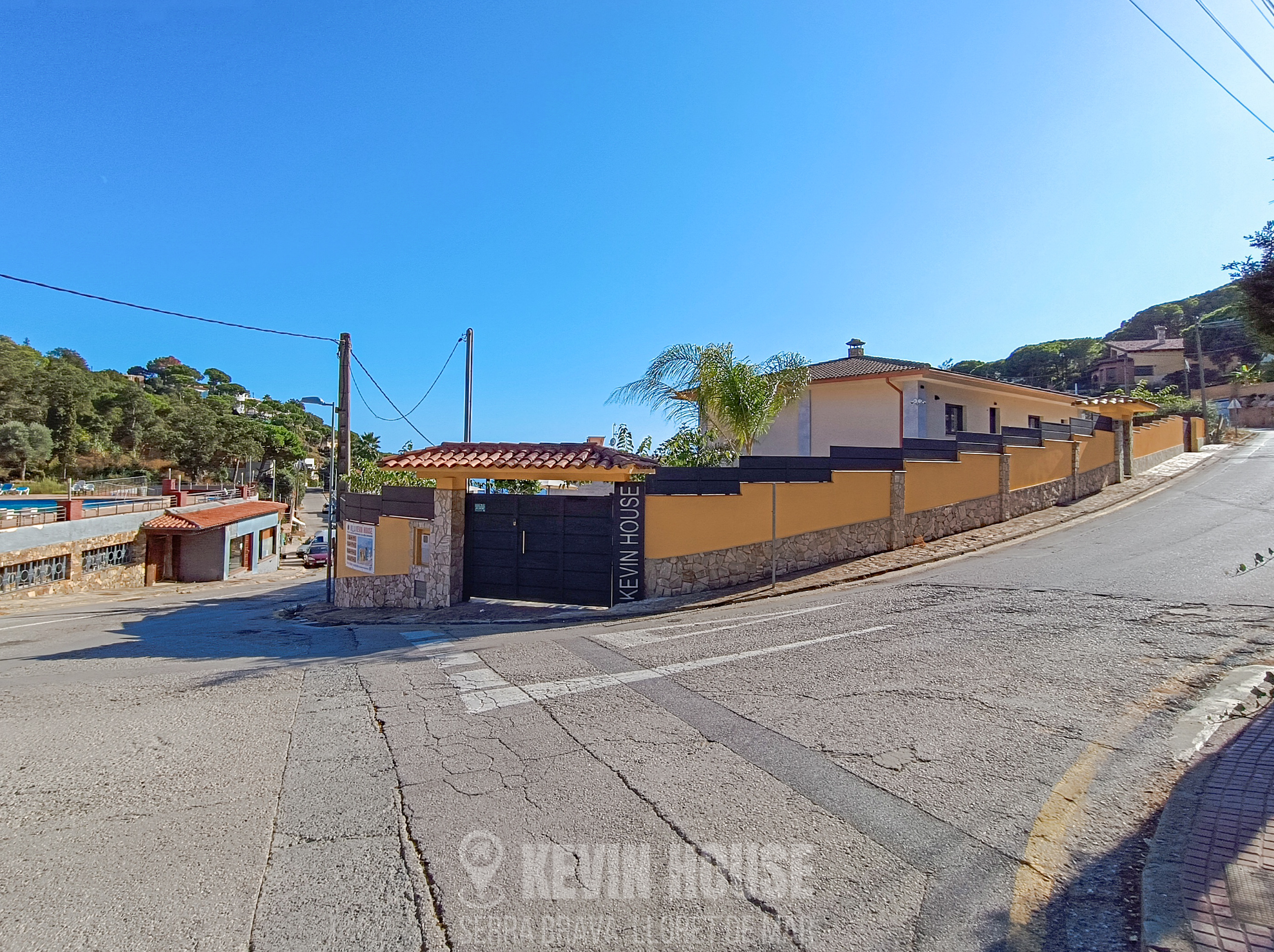 villa rental in lloret de mar - Access and private environment